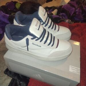 Reebok Men's White and Blue Sneakers